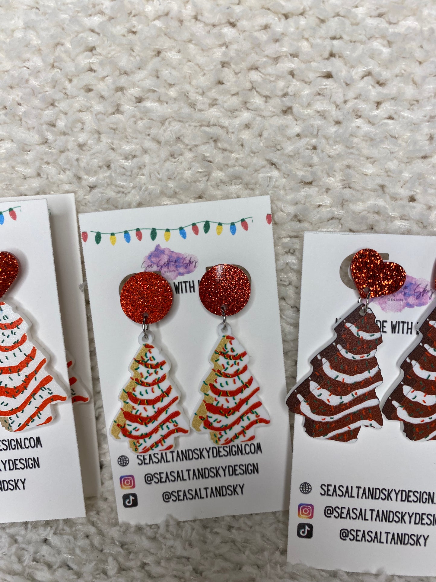 Christmas Tree Cake earrings 🎄