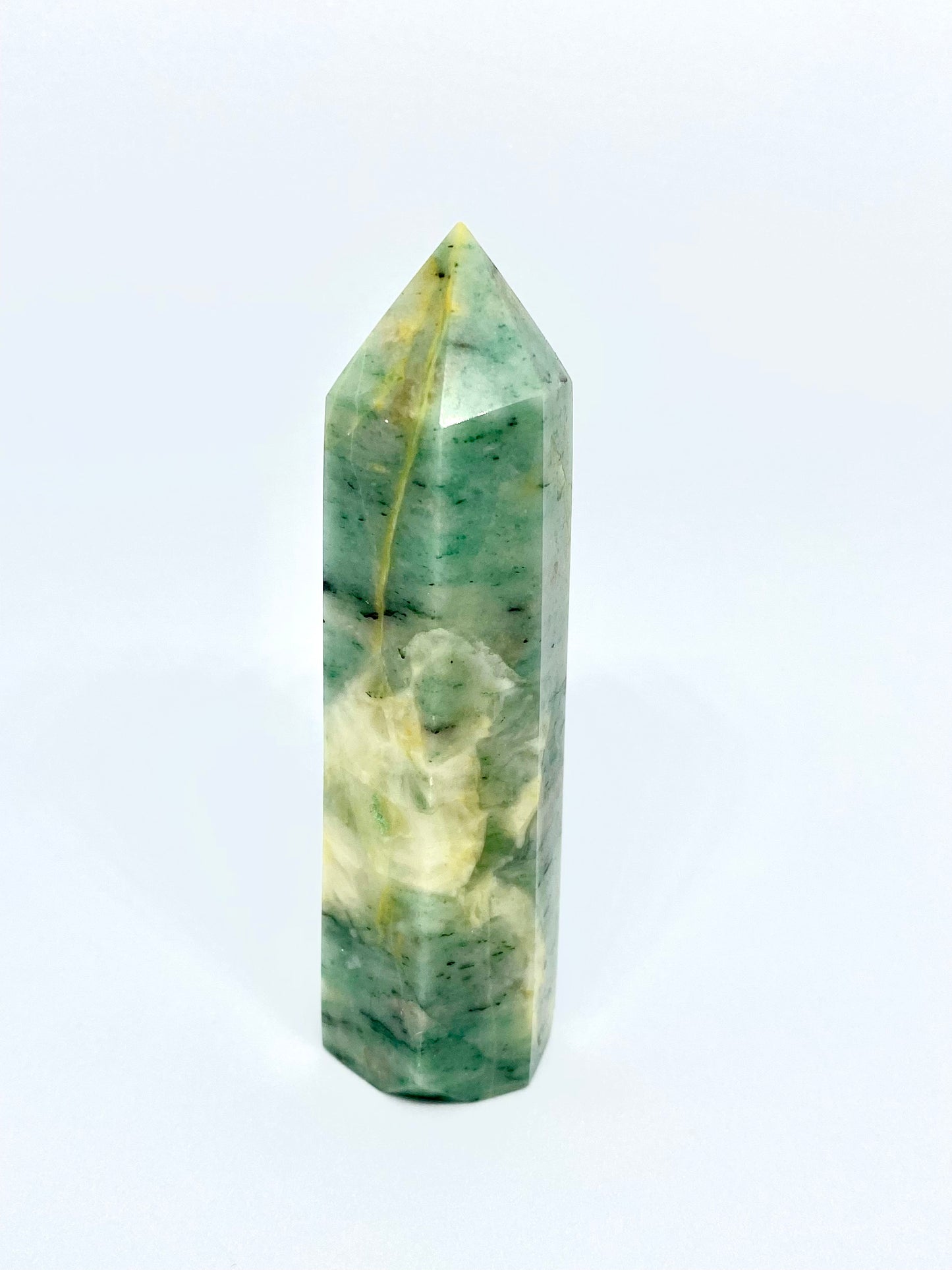 Chrysocolla in quartz tower